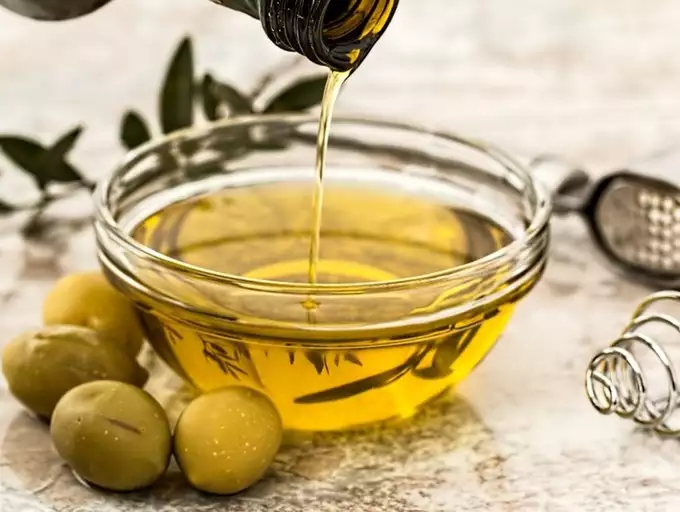 Olive Oil Benefits For Skin, Hair and Health